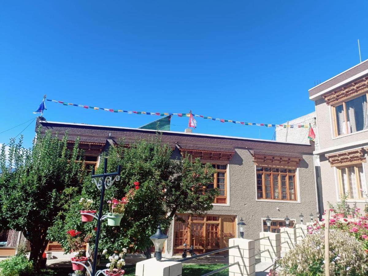 Stumpa Homestay *